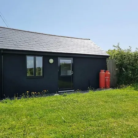 Hallegan Annexe With Private Garden And Woodland *