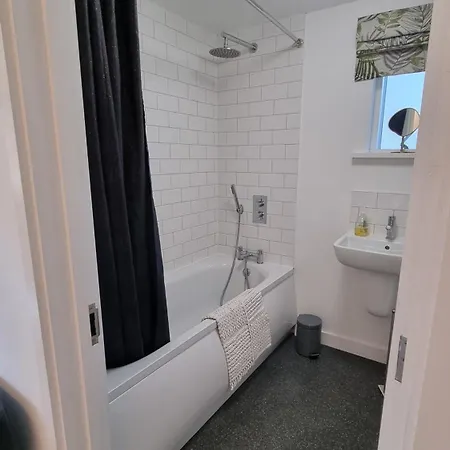 Holiday home Hallegan Annexe With Private Garden And Woodland Camborne